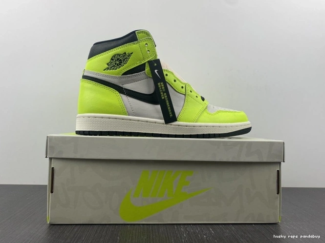 Cheap Husky 555088-702 Jordan Air Volt OG 1 High 0719